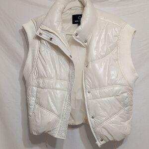 Elegant Ivory Puffer Vest for Women
